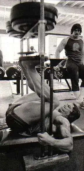  Arnold Schwarzenegger Leg Press